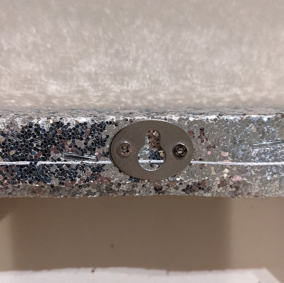 XOXO Sequined Wall Art Canvas Home Decor - Picture 4 of 4